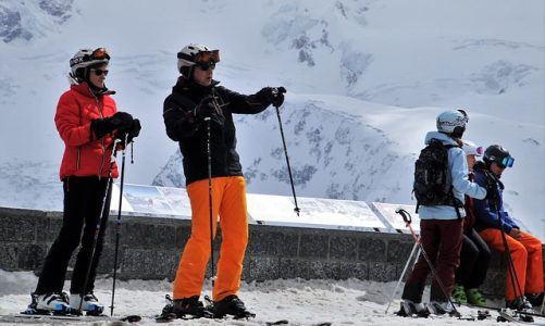 Sfida la Montagna Le Caratteristiche Essenziali delle Felpe da Montagna